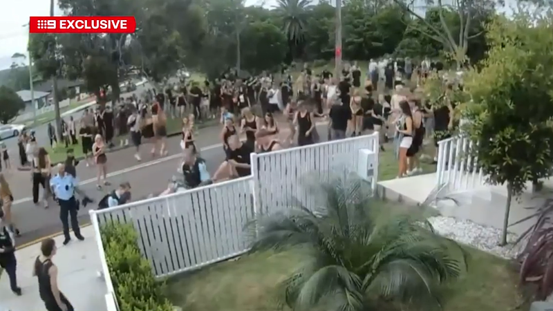 500 teenagers gatecrash party in south Sydney, three arrested