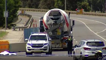 Cyclist dies in collision with truck at Geelong