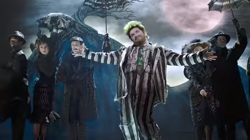 It S My Broadway Baptism Of Fire Eddie Perfect S Beetlejuice Gets Bumped