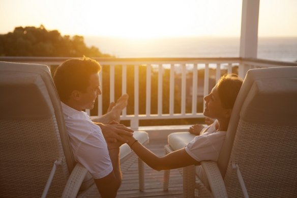 Leading holiday rental company Stayz has lifted restrictions on its bookings in Victoria.