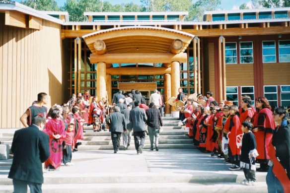 Nisga’a people and officials at the dedication of their government building in New Aiyansh, Canada, in 2000.
