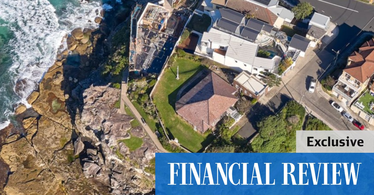 Sydney luxury property Iconic Tamarama beachside house Lang Syne