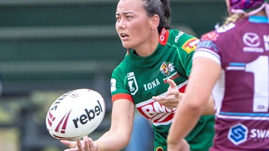 Toni Hunt in action for Wynnum Manly.