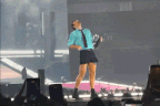 Harry Styles collapses during concert