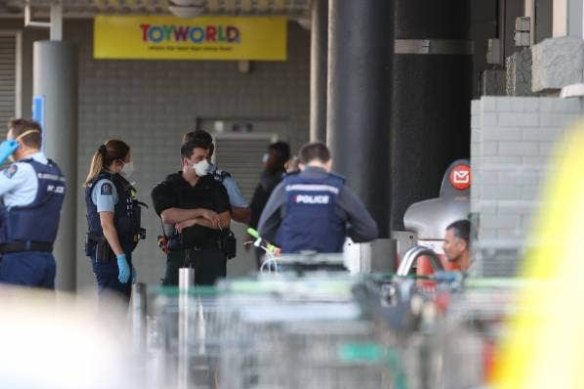 Police respond to the incident at Lynn Mall in Auckland.