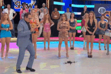 Shocking moment TV host accidentally kicks drone into model’s face, Spanish show Es Show de Monterrey