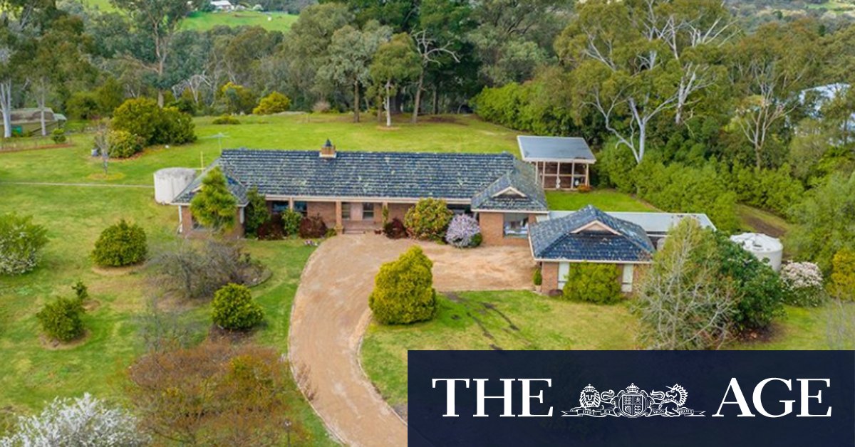 Melbourne auctions: Yarrambat house sells for $1.963 million - Vimarsana News