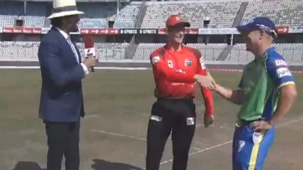 Old faces, new venue: Steve Smith of the Comilla Victorians and David Warner of Sylhet Sixers at the toss.
