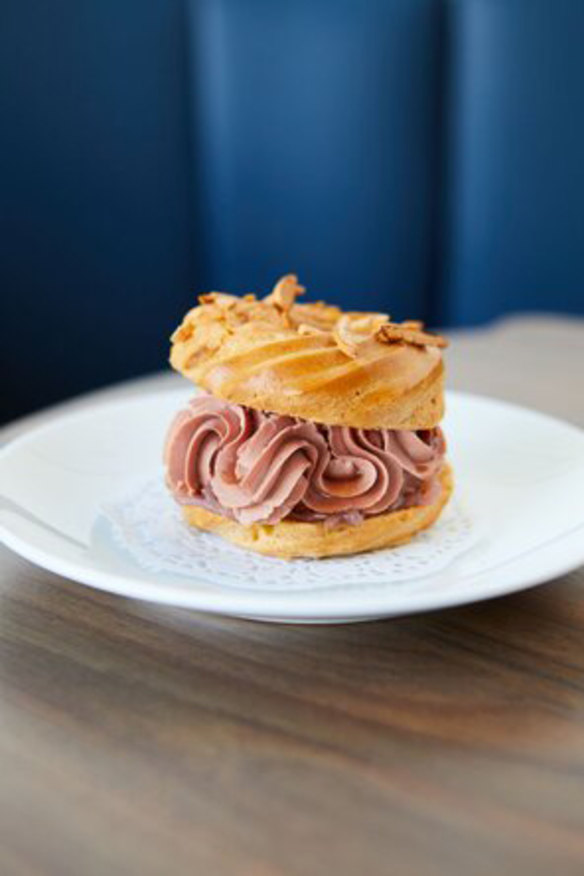 Chicken liver Paris-brest with onion jam.
