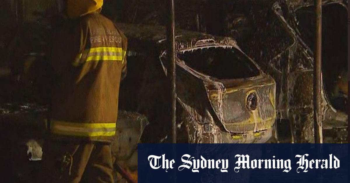 Vehicles destroyed by fire, Brisbane unit complex evacuated - Vimarsana News