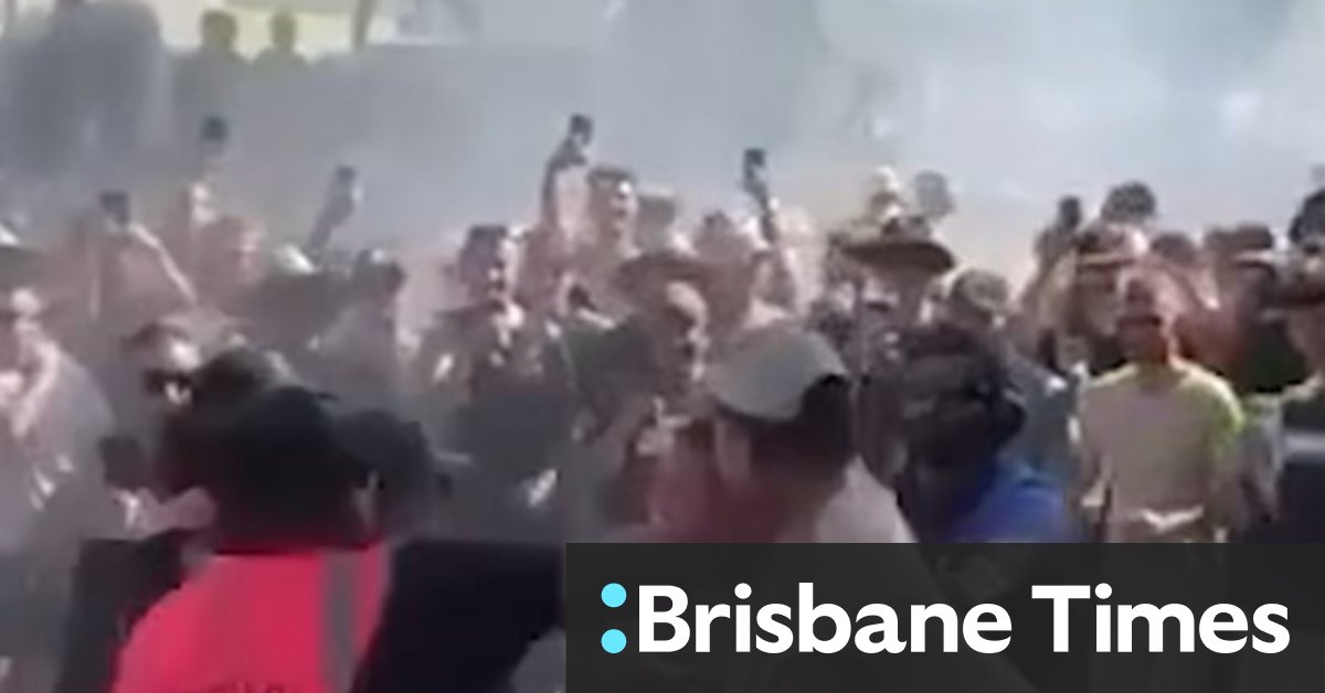 Summernats crowd brawl Police investigate fight at Canberra car festival