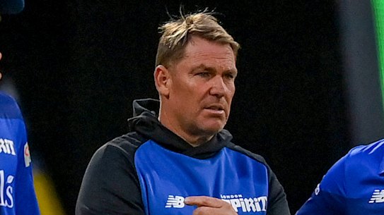 Shane Warne speaks to the London Spirit team in Birmingham last month.