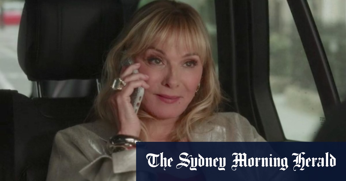 Samantha returns played by Kim Cattrall, for a phone call with Sarah Jessica Parker’s Carrie