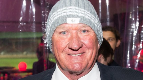 Ray Warren to be used sparingly during Nine's NRL finals broadcast