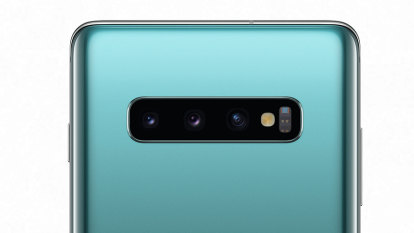 Galaxy S10's three-lens camera makes for a very good all-round shooter