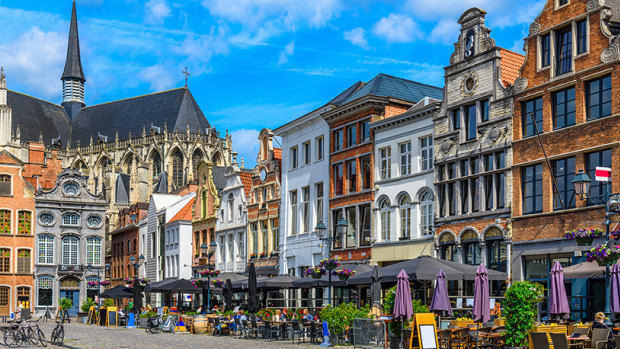 The cobbled streets of Grote Market.