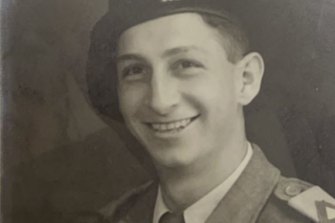 Ginsberg started out as a driver for the South African army, before later moving up the ranks to be a gunner. 