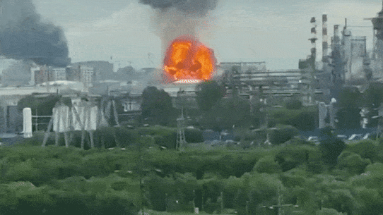 AGE/SMH GIF Raffineria di petrolio di Mosca