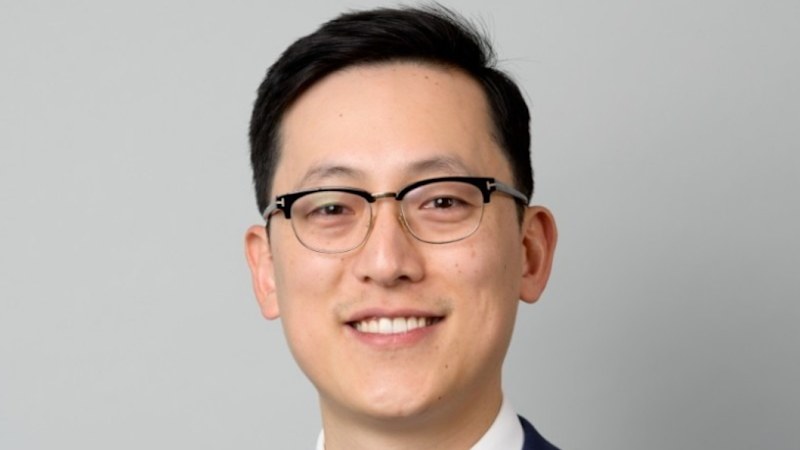 Investment bankers jump ship as data centre talent war heats up