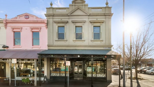 The former Paragon cafe in North Carlton has a new operator.