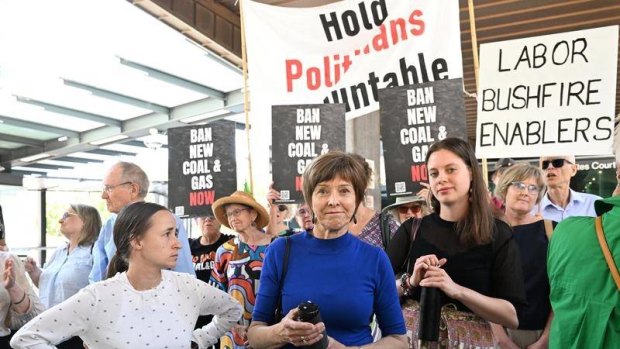 Climate protesters wait on challenge to parliament law