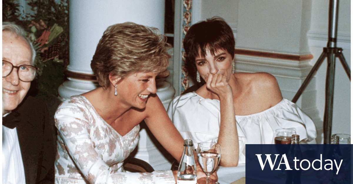 Dave Benett: The man behind some of the most famous celebrity photographs - Vimarsana News