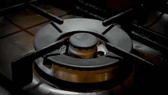 European fuel fears after Russia scraps gas pipe reopening deadline.