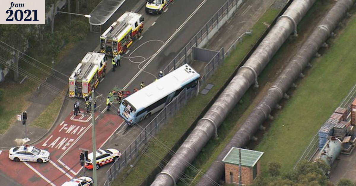 Sydney driver dies after car trapped under bus in Woodpark near Smithfield