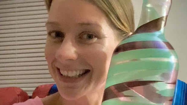 ‘Gift from the thrifting gods’: $6 op-shop vase sold for $160,000