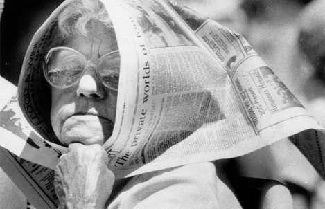 Edith Dowling, little-known inventor of <i>The Canberra Times</i> hat, used the paper to shield herself from the sun on a hot Australia Day in 1989.