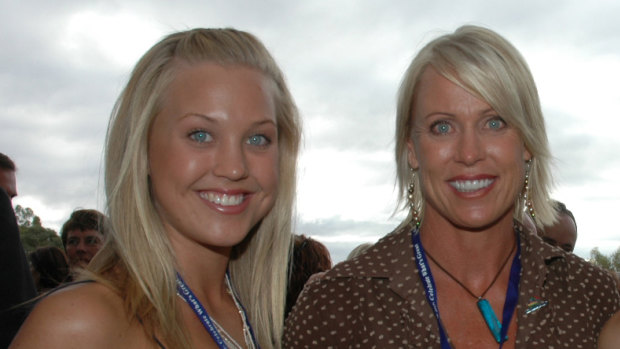 Jaimi Curry Kenny (left), daughter of Lisa Curry and Grant Kenny, has died aged 33. 
