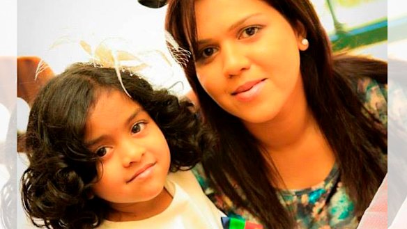 Manik Suriaaratchi and her 10-year-old daughter Alexendria.