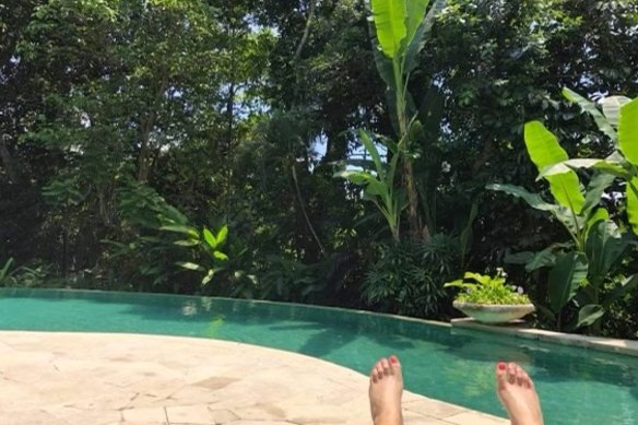 Back in January 2020, in this pool in Bali, Yolanda Dorosz first felt a numbness in her leg.