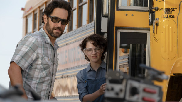 Paul Rudd and Mckenna Grace in a scene from Ghostbusters: Afterlife.