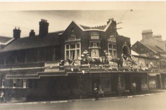 The Green Park hotel in 1954.