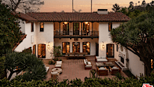 The star meticulously restored the estate, which has now gone under offer.