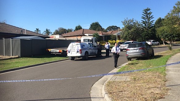 Gunman on the loose after 'targeted' shooting in Melbourne's south-east