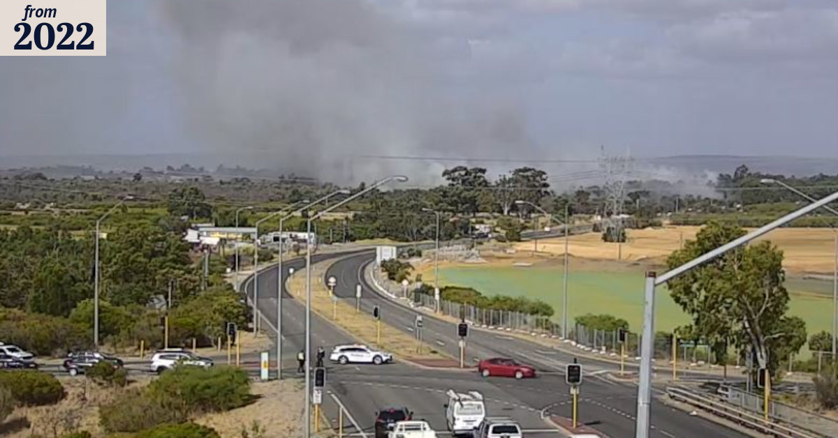 Bushfire warning south of Perth downgraded