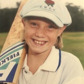 Alyssa Healy cuando era junior en el club de cricket Carlingford Waratah, donde sigue siendo patrocinadora.