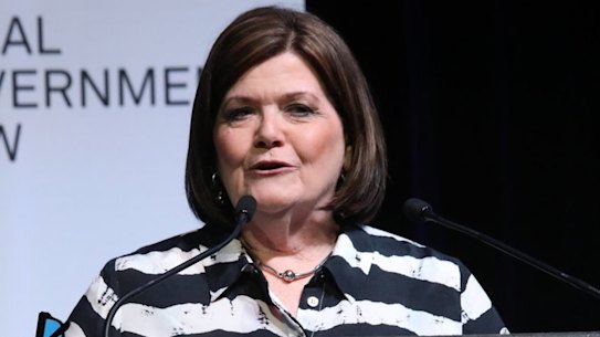 Local Government Minister Shelley Hancock  said the state government's inquiry into the devastating bushfire season should not be held "behind closed doors".