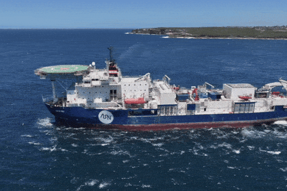 A Ilha de Yeu lança o cabo ao largo de Sydney na quarta-feira.