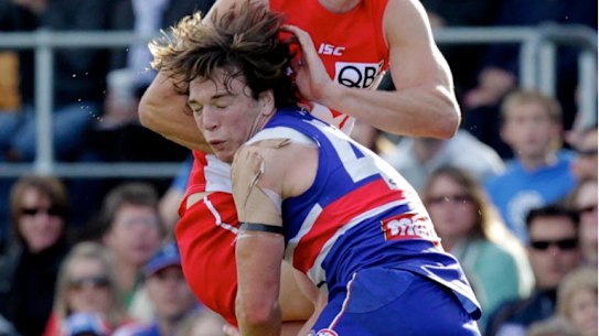 Western Bulldogs premiership player Liam Picken is the latest AFL or AFLW player to take legal action over concussion.