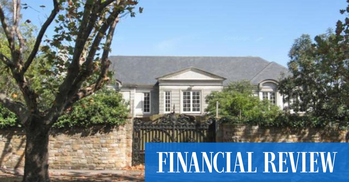 Edward Craven, 26, buys $80m Toorak mansion - Vimarsana News