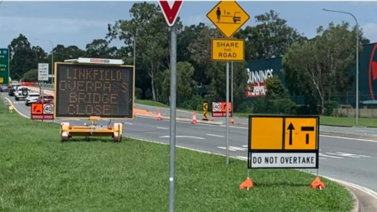 Linkfield Road overpass at Bald Hills and Carseldine remains partially closed after an accident on Friday night.