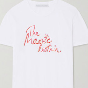 Make-up guru, Charlotte Tilbury has designed a t-shirt for International Women's Day and yes, it's absolutely fabulous!
