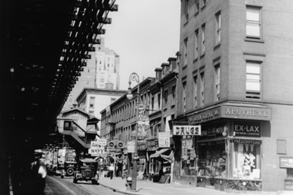 Kiehl’s now has more than 400 stores worldwide, but the original pharmacy in New York City, pictured here in the 1920s or 1930s, was a humble affair. 
