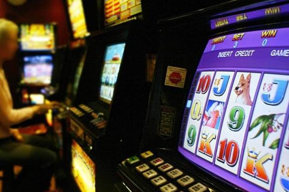 The Bergin inquiry says a gambling card would be a powerful tool to combat money laundering.