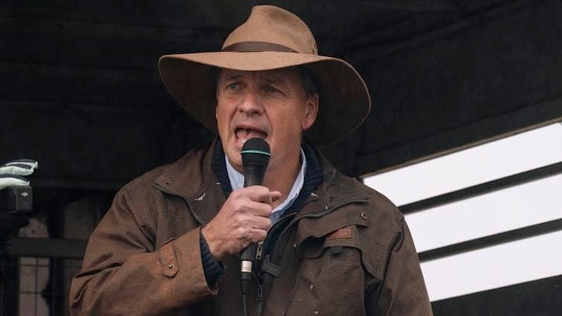 Firefighters demand Angus Taylor apologise over 2003 bushfire claim