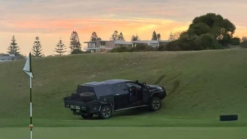 Police car pursuit ends on golf course in Sydney’s east, two arrested