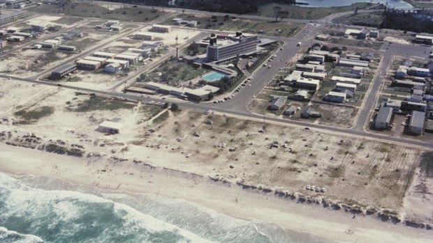 Broadbeach and Lennons Broadbeach Hotel in 1960, five years before the discovery of an ancient burial ground at neighbouring Broadbeach Waters.
